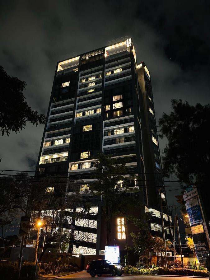 Escada Next Level Luxurious Home Nairobi Zewnętrze zdjęcie